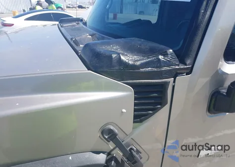 2004 Hummer H2 из США, поврежденный, VIN 5GRGN23U54H116004